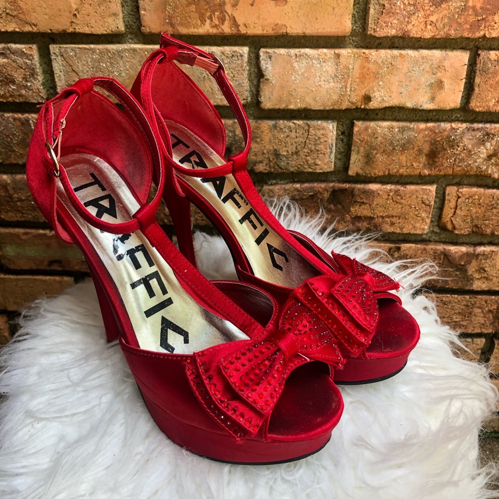Red Traffic platform heels
